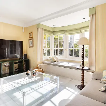 Home2book Timeless Elegance Villa, Cristianos